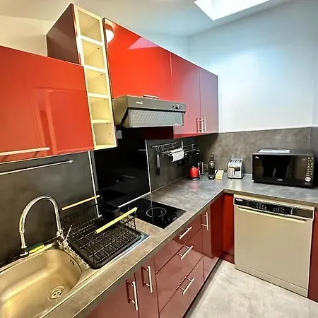 Apartament Landouzy Maison Centre *